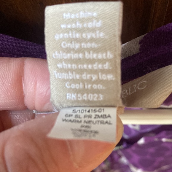 Banana Republic Silk Tank - purple, grey and white - Picture 4 of 4